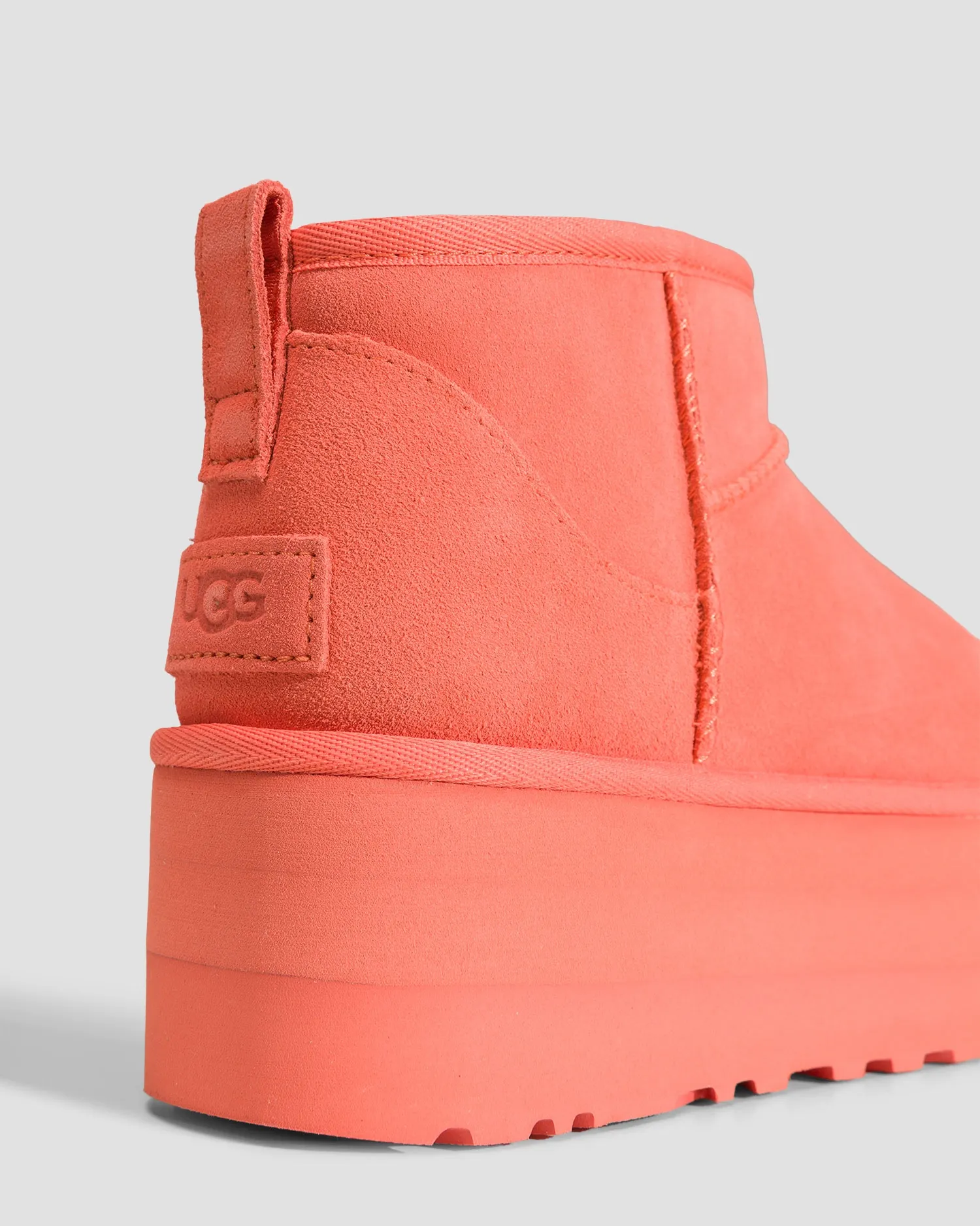 Sheepskin platform boots UGG Classic Ultra Mini Platform 1135092-vibrantcoral