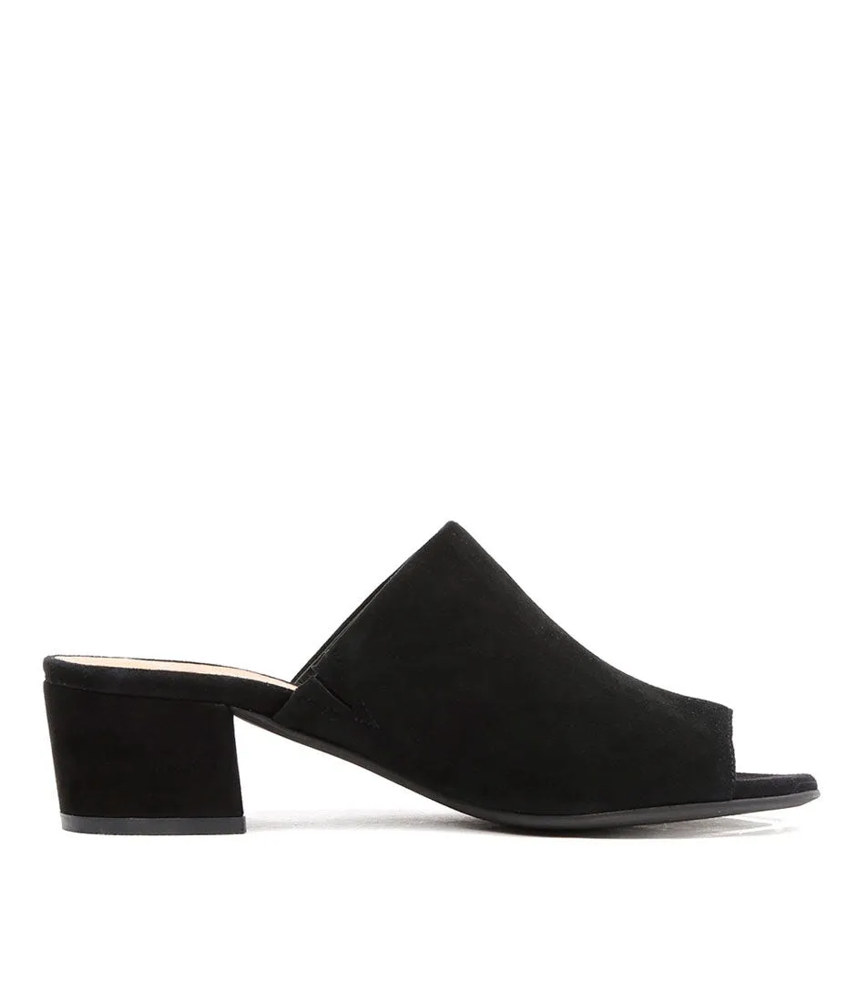 SILENT D Emenias Black Suede