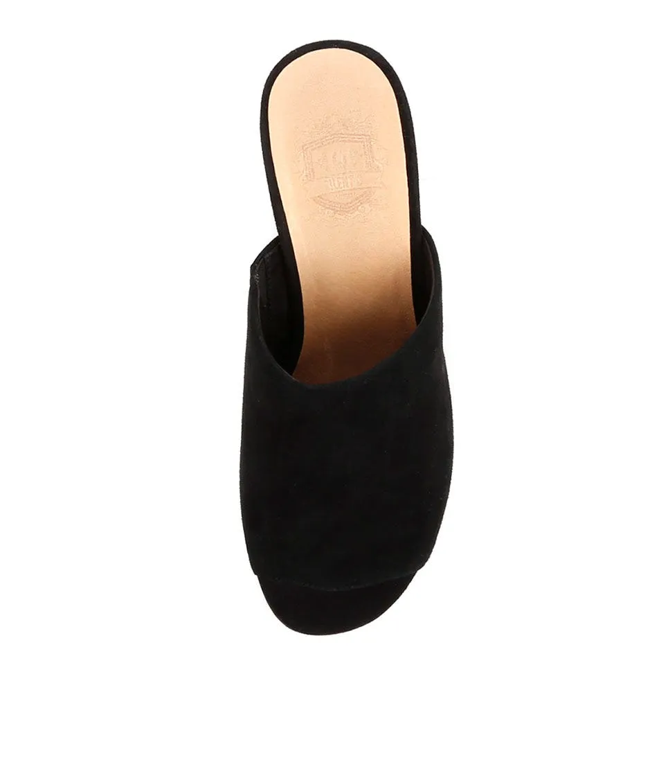 SILENT D Emenias Black Suede